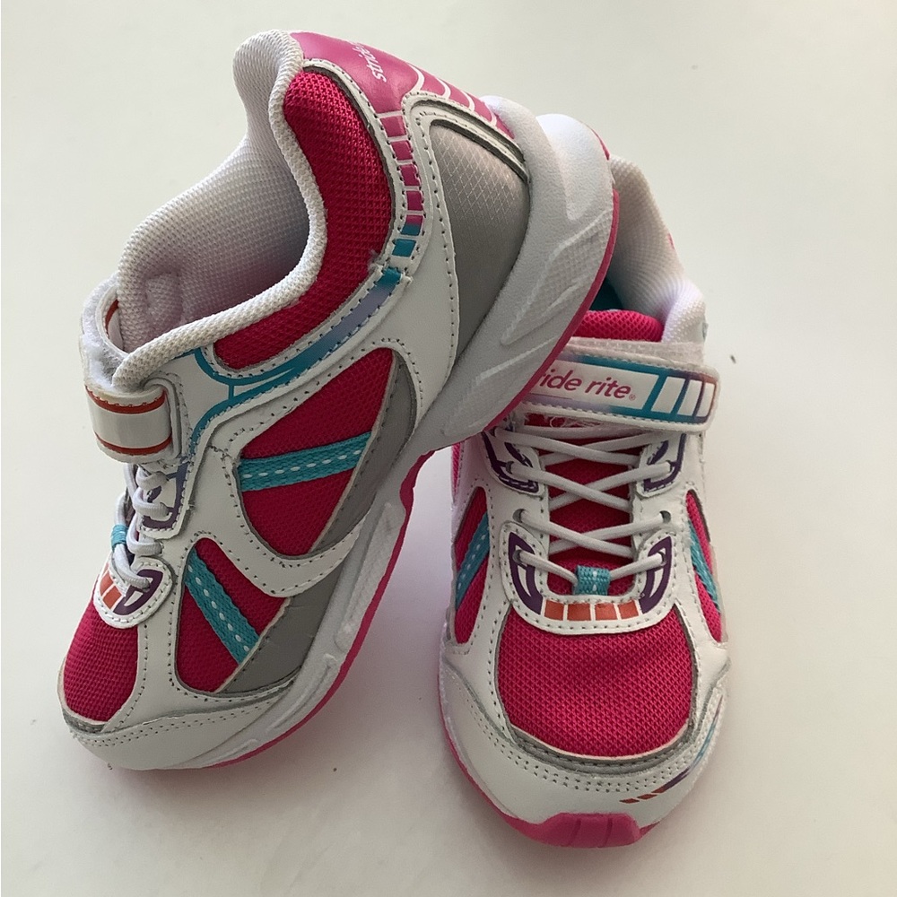 NWOT Stride Rite Kids' Pink and White Sneakers Sadi 11.5